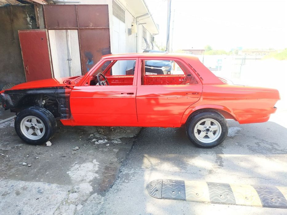 Продается проектный Mercedes W123