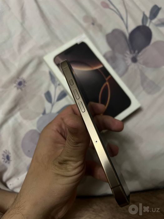 Iphone 16 pro disert titanium