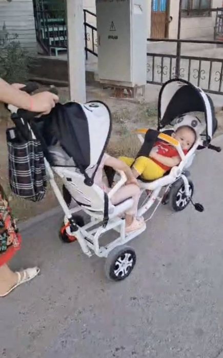 Продам велосипед для двоих деток