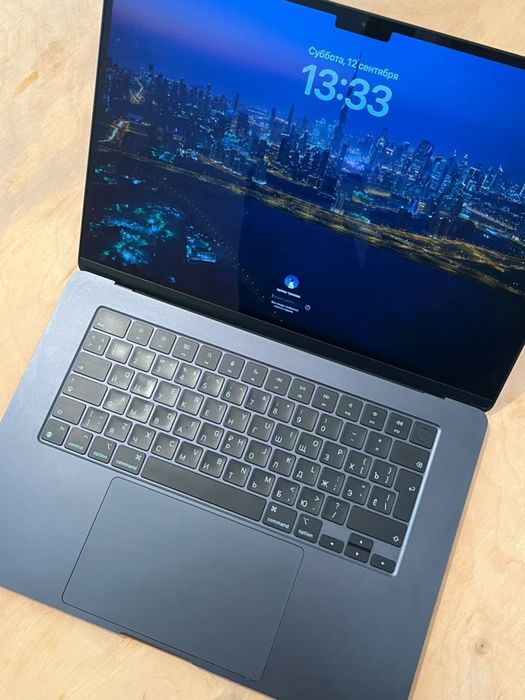 Apple MacBook Air 15″ — M2