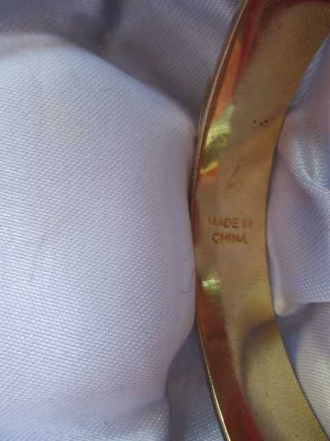 ALEXANDER MQUEEN позлатена гривна от висшата мода.