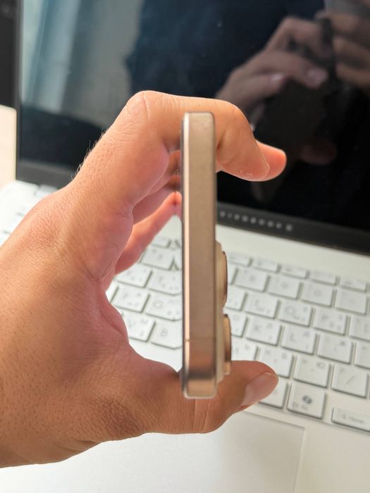 Iphone 16 pro max desert