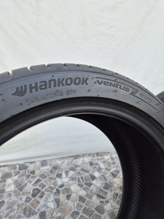 2бр 245 40 18 Hankook летни НОВИ