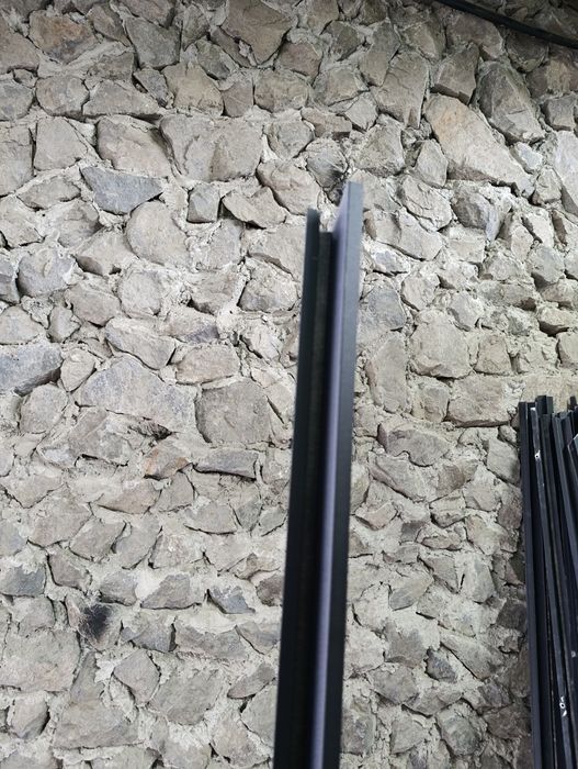 Парящий профиль с подсветкой