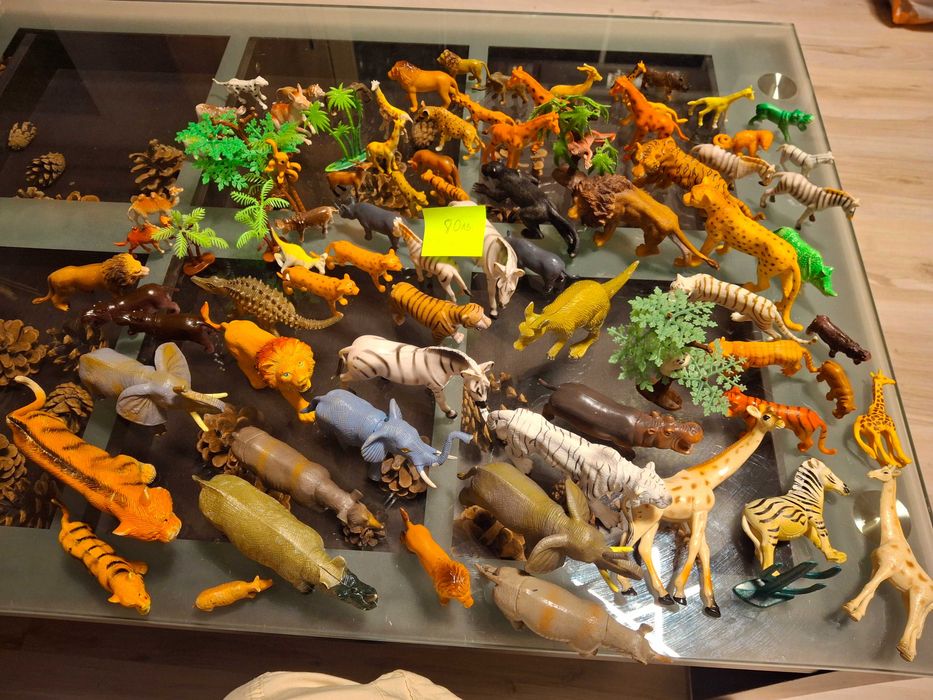 Детски играчки динозаври, животни и риби