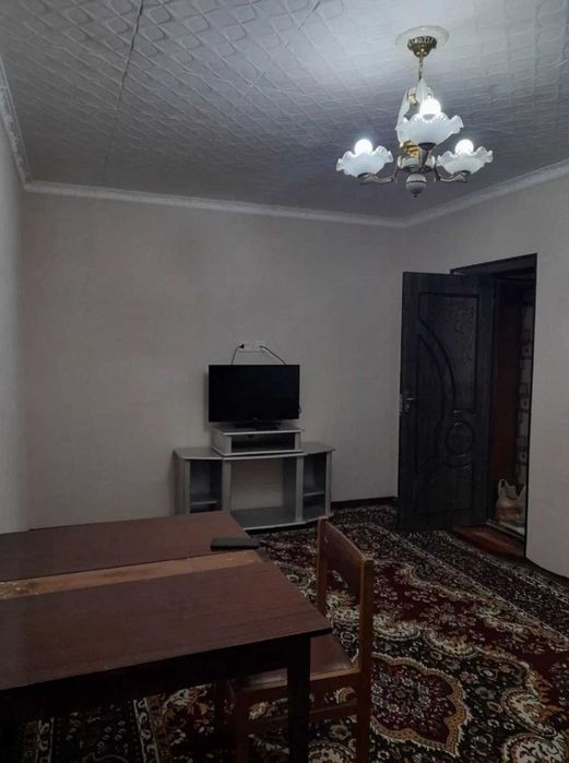 Срочно продаётся 1 комнатная квартира, Чирчик, Дворец Химиков