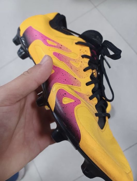 Adidas X15,1 mercurial vapor