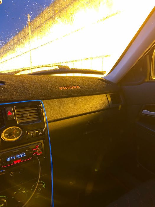 Продам приору 2011