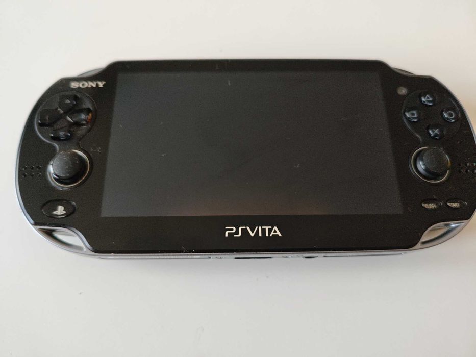 Sony PS Vita - качени много игри - Playstation Vita