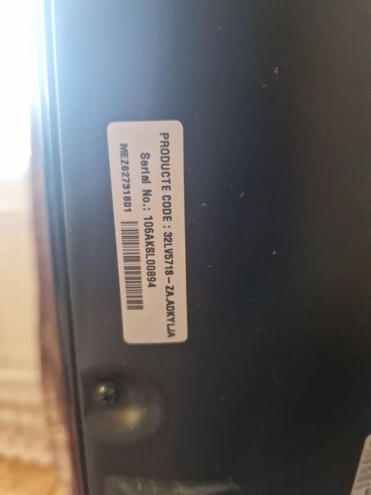 Телевизор LG диаганаль 32 со столиком