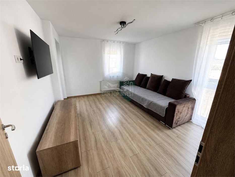 Apartament decomandat 2 camere cu balcon zona Henri Coanda