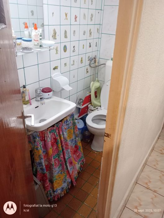 Proprietar 3 camere decomandat