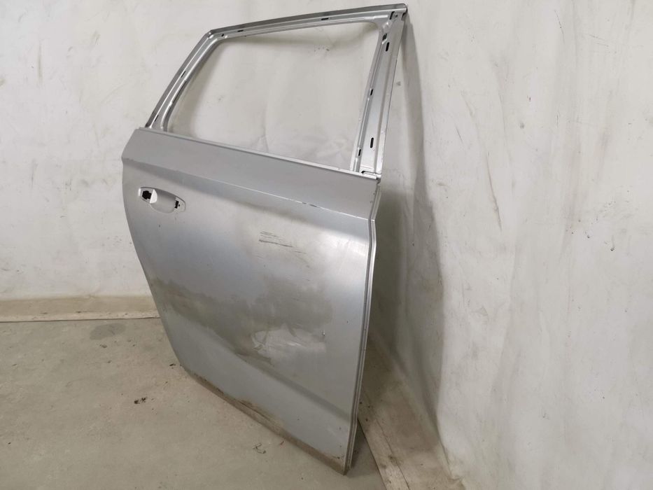 Шкода Камик / Skoda Kamiq 1 Оригинална дясна задна врата