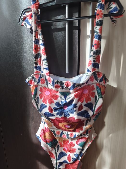 Цял бански костюм L/XL