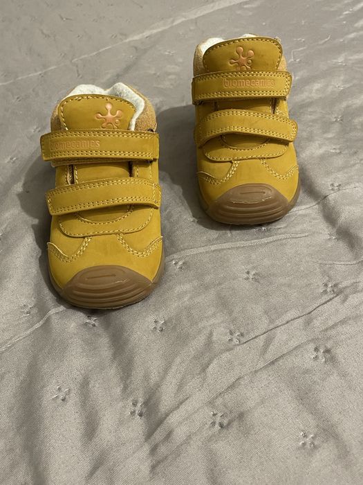 Обувки Biomecanics с вълна, унисекс, N21