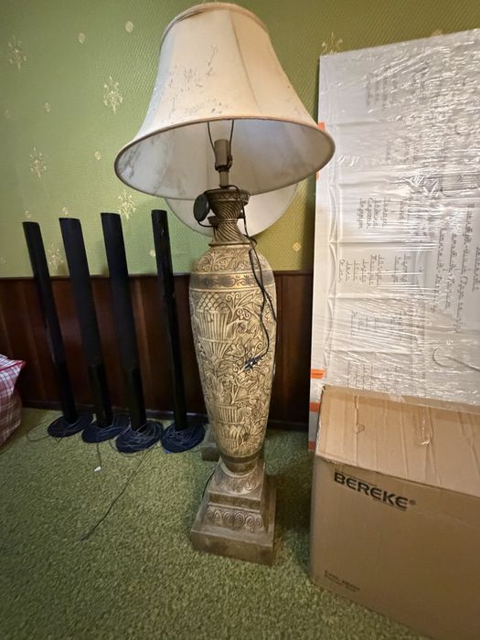 Светильник напольный