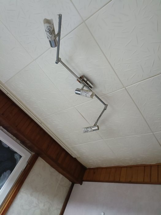 Люстра, бра современный вид