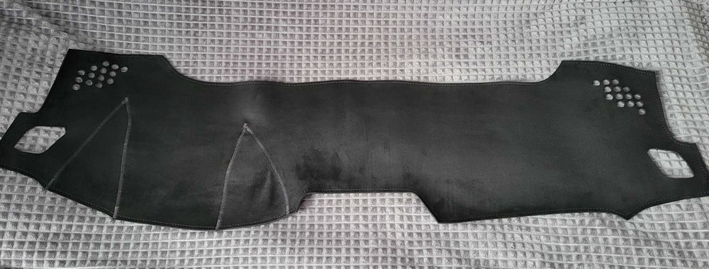 Продаю накидку на панель Hyundai i30