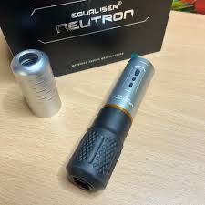 Aparat de tatuat Kwadron Equaliser Neutron in stare foarte buna de functionare