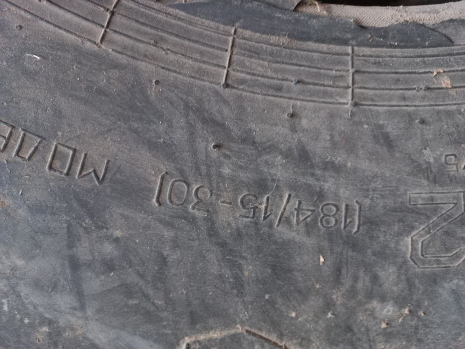 Трактор балондары бар 2 штук