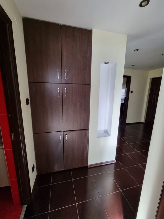 apartament cu 3 camere, decomandat, renovat