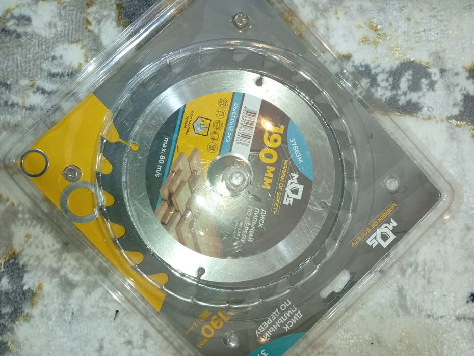 Arra va bolgarka uchun har xil disklar to'plami (Makita, Runex, Prakti