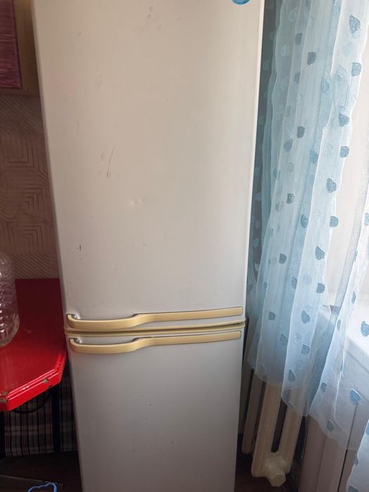 Продается Холодильник, в отличном состоянии