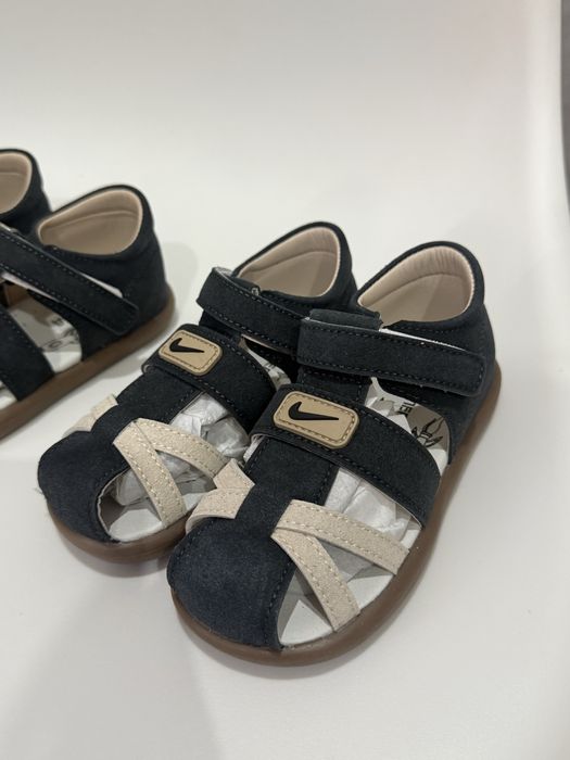 Продаются новые детские сандалии