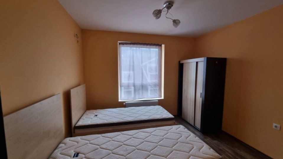 Дава се под наем Тристаен апартамент в София, Левски Г - 98 кв.м за 597.21 € - Снимка #3