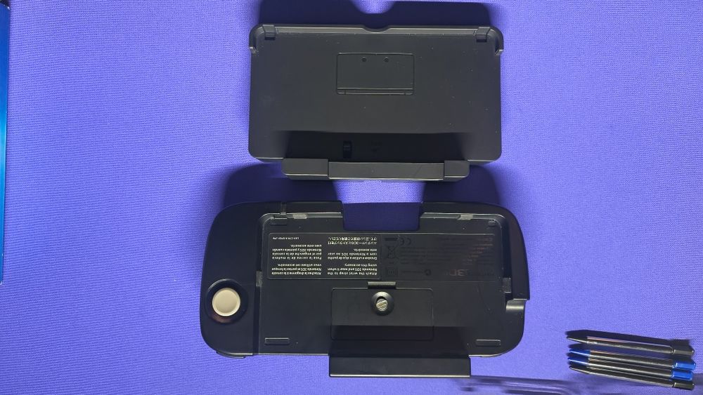 Nintendo 3ds Old (cobalt blue) + Circle Pad Pro
