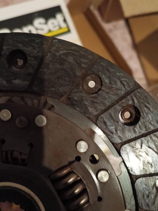 Продам сцепление LUK, стояло на приоре,.