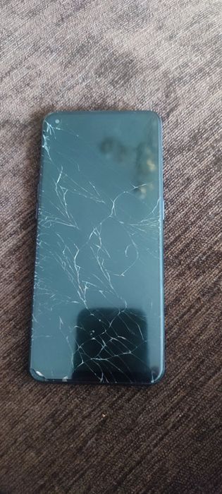 Продам телефоны на  запчасти