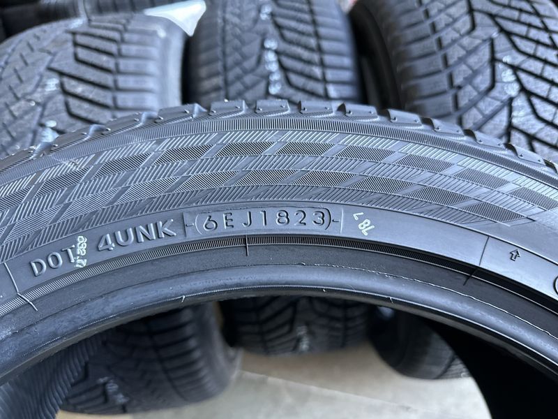 245/45/19 YOKOHAMA 2бр