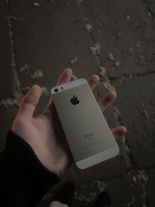 IPhone se 1 поколние