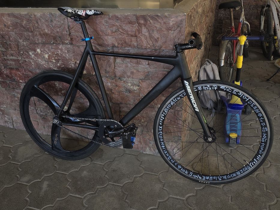 Unknown Spectrum Fixed Gear