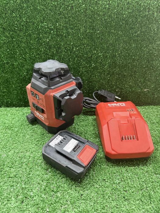 Линеен лазер Hilti PM 30 MG , с батерия 2,6 ампера и зарядно