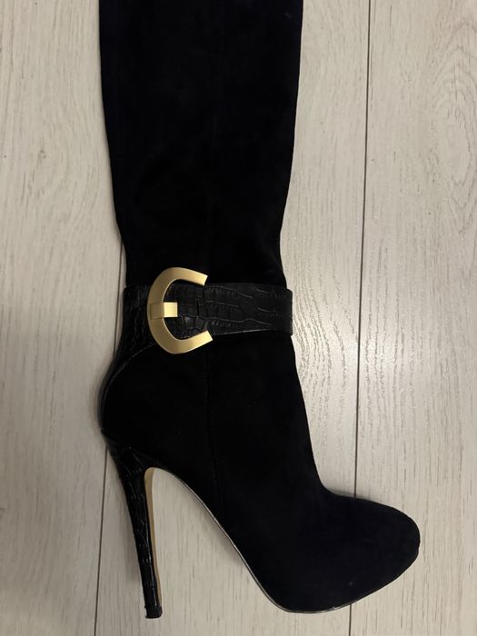 Cizme Guess Stiletto Negre, Piele Întoarsă, Cataramă Aurie