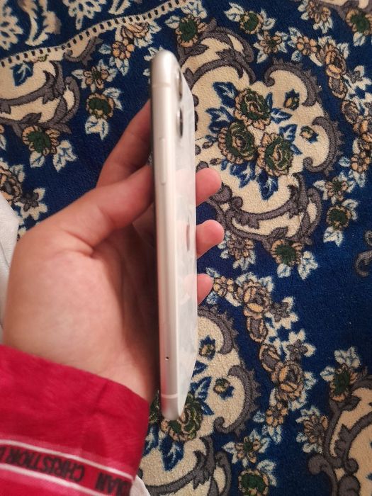 iPhone 11 ideal sastayeniya