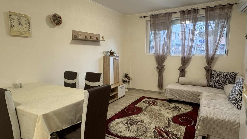 Дава се под наем Двустаен апартамент в Бургас, Лазур - 68 кв.м за 448.8 € - Снимка #2