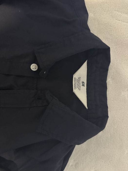 Camasi si pantaloni eleganti h&m, si alte marci.  Potrivite pentru un copil cu varsta 5/6 ani. 110cm
