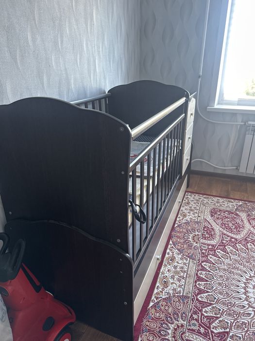 Деткский кровать