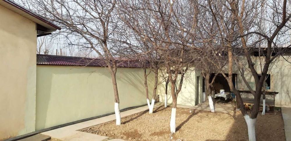 Янгийўл тумани Халқободда намунали лойиҳадаги уй (участка) сотилади.