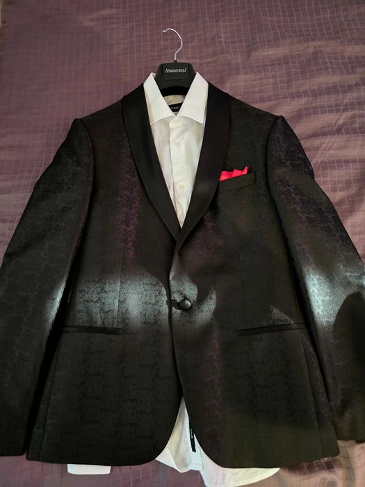 Цял костюм: Andrews