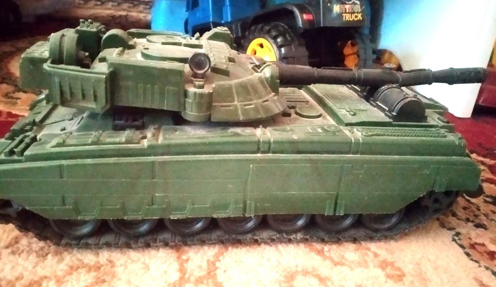 Детские игрушки игры киндер хар хил машина сотилади ! Tayyor biznes.!