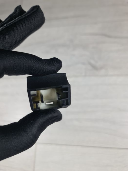 Buton-P-Parcare-Parking-Bmw-Seria-5-7-X3-X4-X5-X6-F10-F15-F16-F01-F25