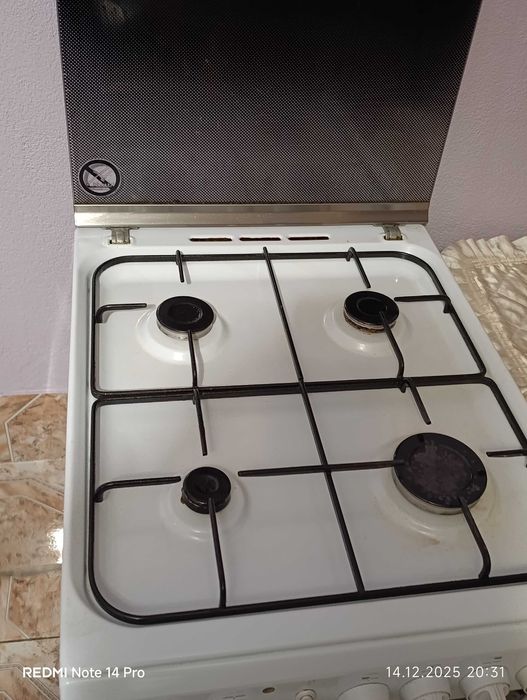 Печка на газ intezit.не разлепила от нова