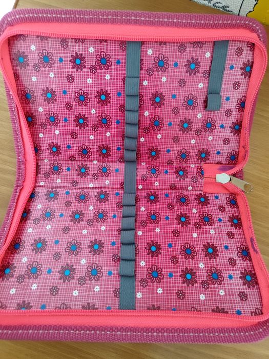 Продам пенал новый.