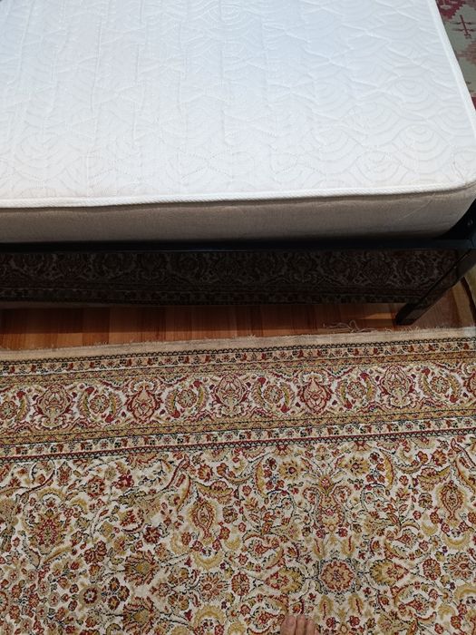 Кровать двуспальная, 200*180