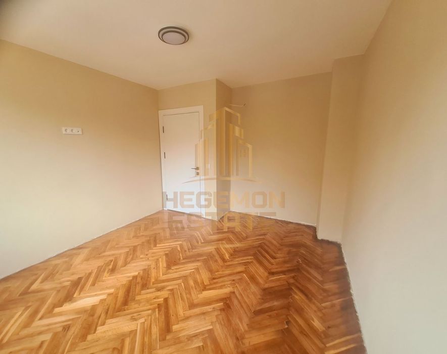 Продава се Четиристаен апартамент в Варна, Конфуто - 100 кв.м за 1275 €/кв.м - Снимка #9