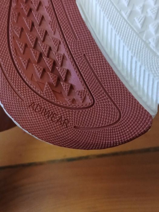 Маратонки ADIDAS